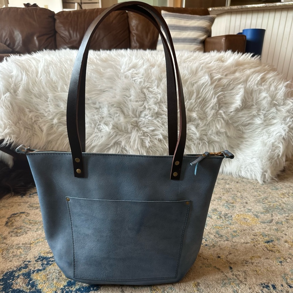 NEW 🦄 PLG Medium Zip Indigo Tote 🦄